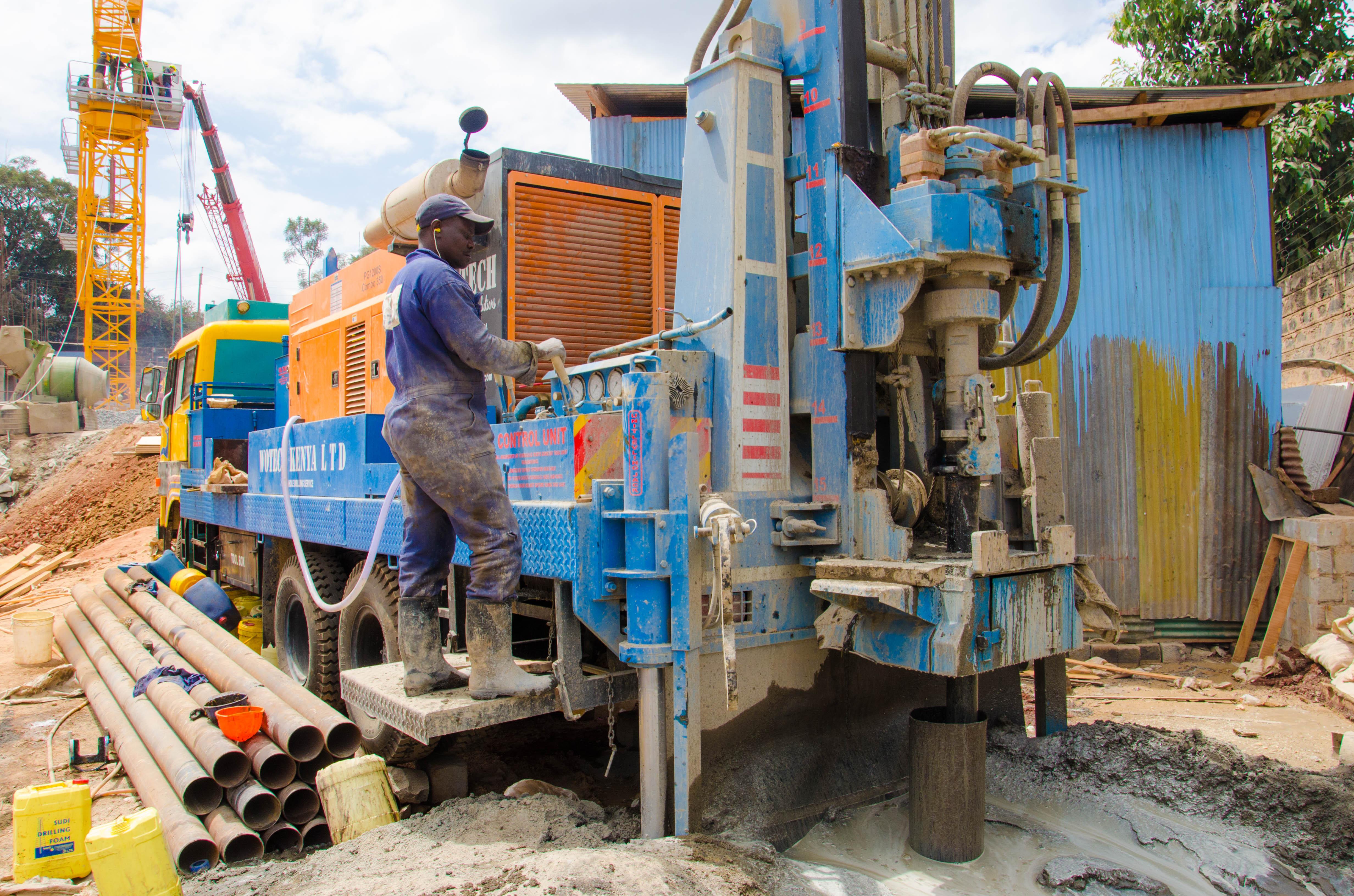 Borehole drilling equipment